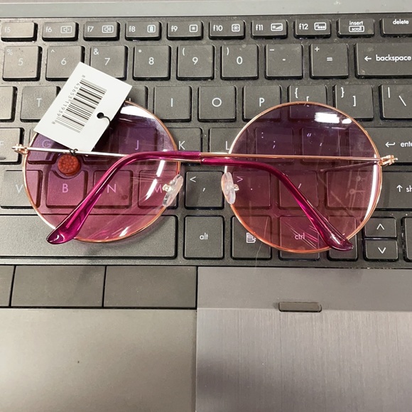 Sunglasses - Picture 2 of 3